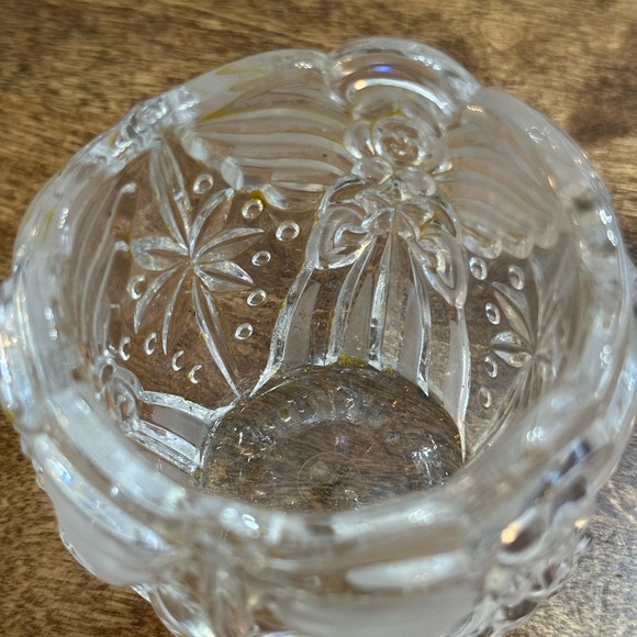 Elegant Clear Glass Votive Holder - Picture 2 of 3